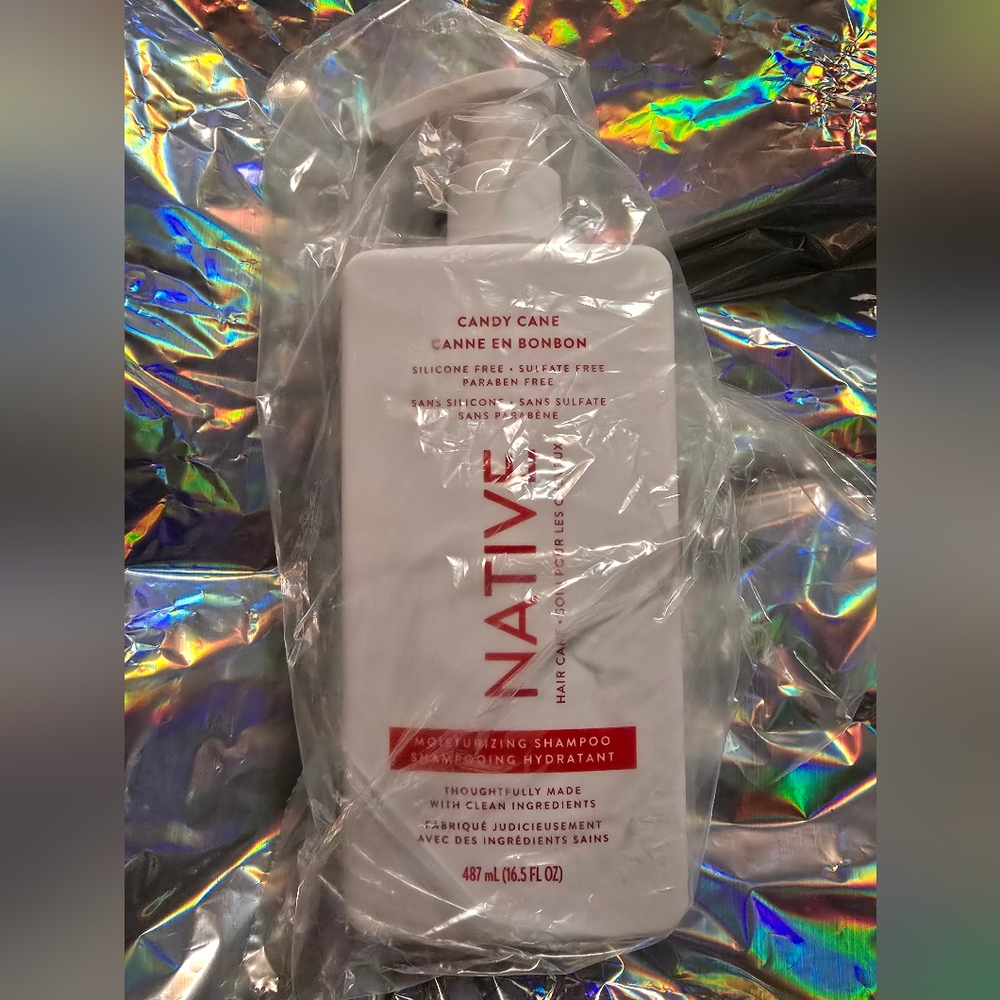 Native Candy Cane Moisturizing Shampoo